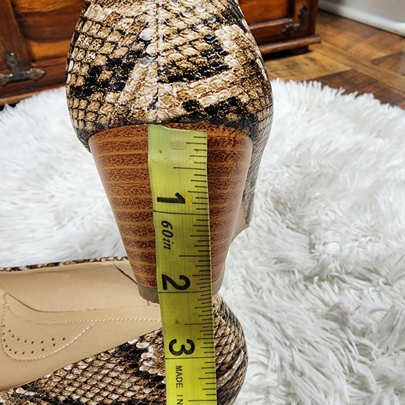 Journee Collection Snake Pattern Wedge 11 - Picture 8 of 11